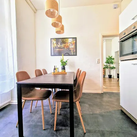 Stayvision Ls1 1 - 2 Schlafzimmer - 6 Gaeste - Wlan * Wuppertal