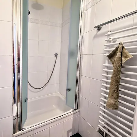 Stayvision Ls1 1 - 2 Schlafzimmer - 6 Gaeste - Wlan 아파트 *